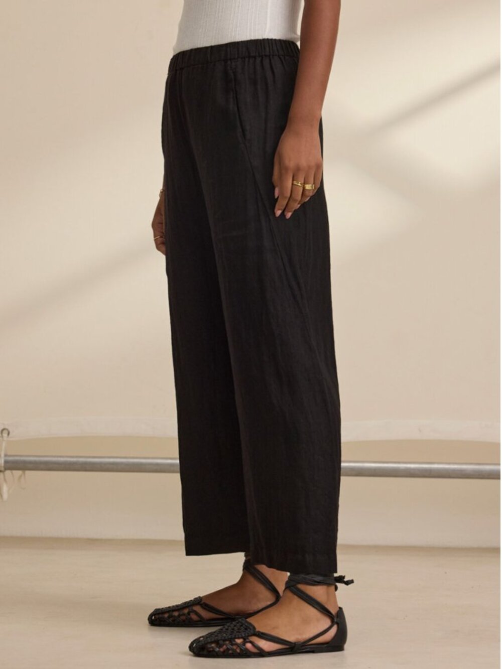 Velvet by Graham & Spencer Lola Linen Pants